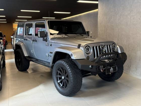 JEEP WRANGLER 3.6 UNLIMITED SPORT 4X4 V6 GASOLINA 4P AUTOMÁTICO